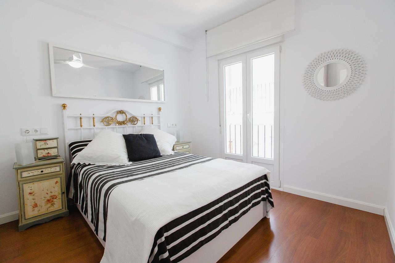 Apartamento A Un Pasito Del Mercado Cádiz Exterior photo